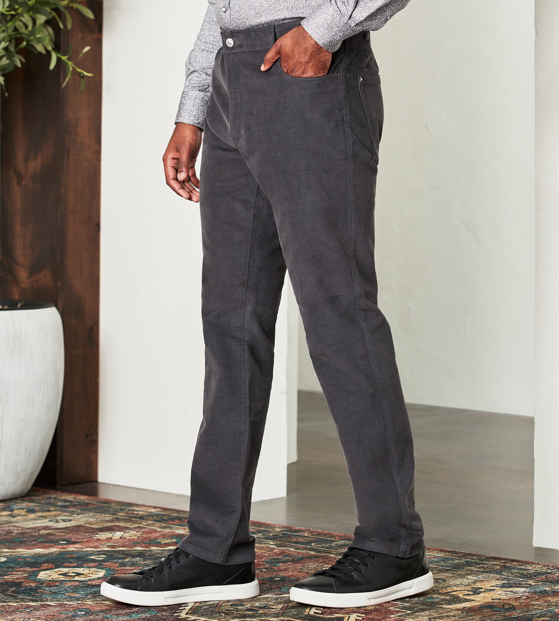 Modern Fit Five-Pocket 360° Stretch Corduroy Pants